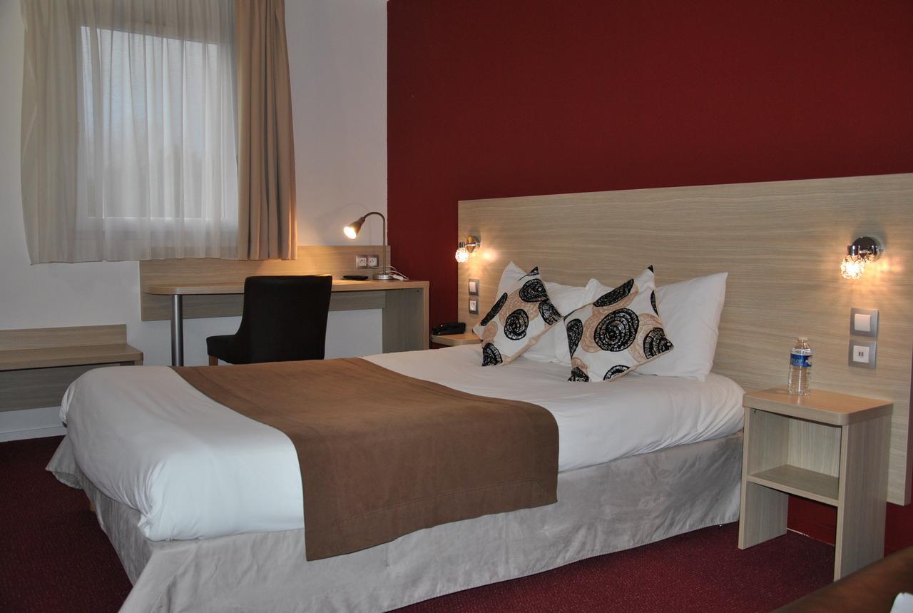 Hotel Altina Pacy-sur-Eure Exteriér fotografie