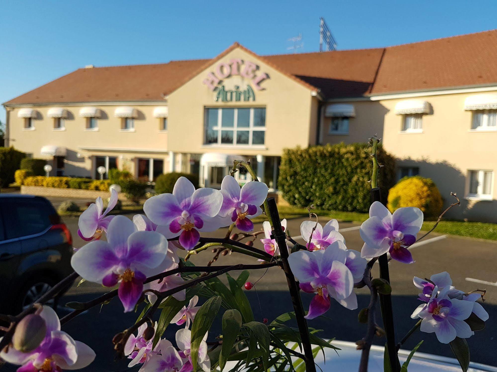 Hotel Altina Pacy-sur-Eure Exteriér fotografie