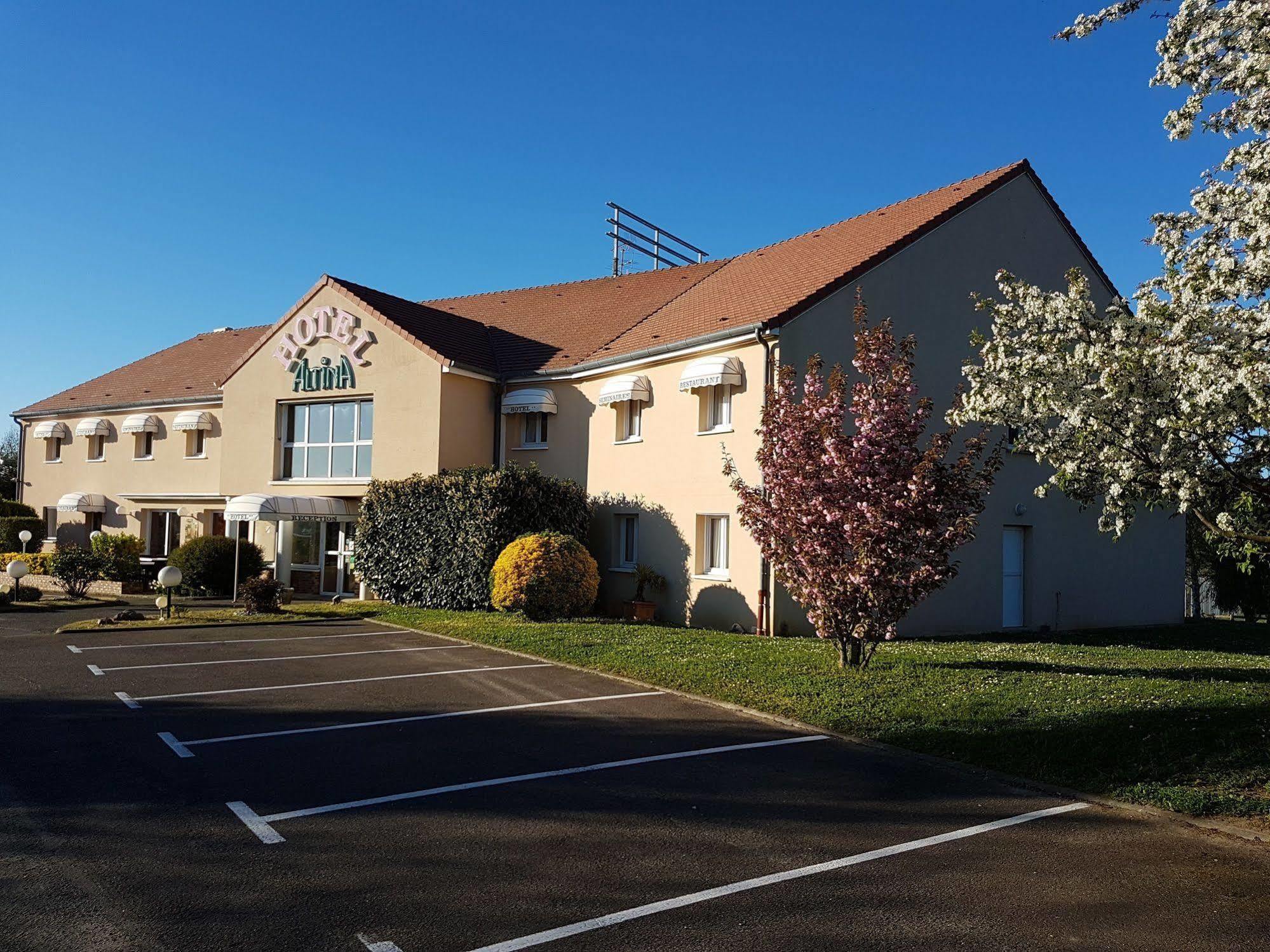 Hotel Altina Pacy-sur-Eure Exteriér fotografie