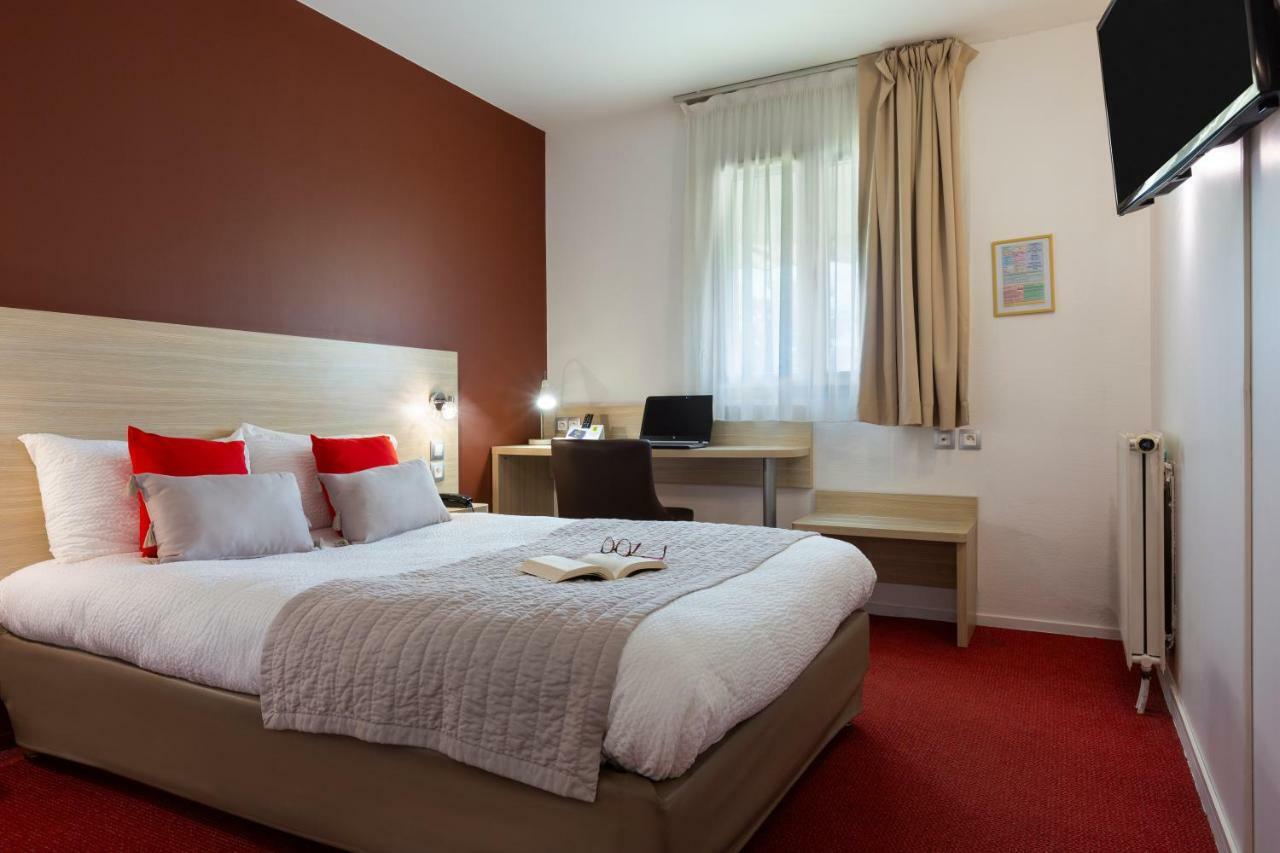 Hotel Altina Pacy-sur-Eure Exteriér fotografie